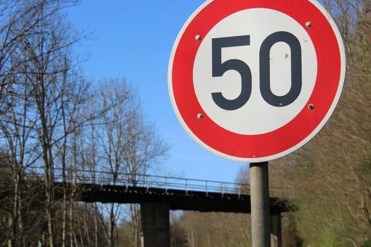 Przekroczenie prędkości o 50 km/h - co nam grozi w 2024 r.?