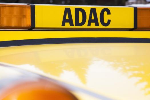 Ubezpieczenie ADAC - co to jest? Jak działa i co obejmuje?